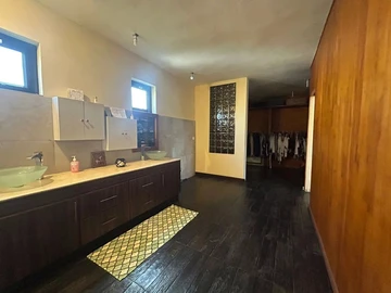Appartement de 7 Chambres