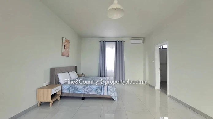 À Vendre – Villa Neuve et Élégante