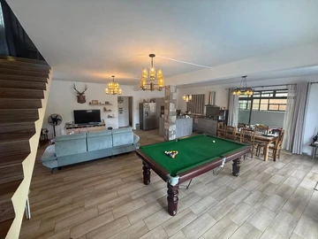 4 Bedroom Villa