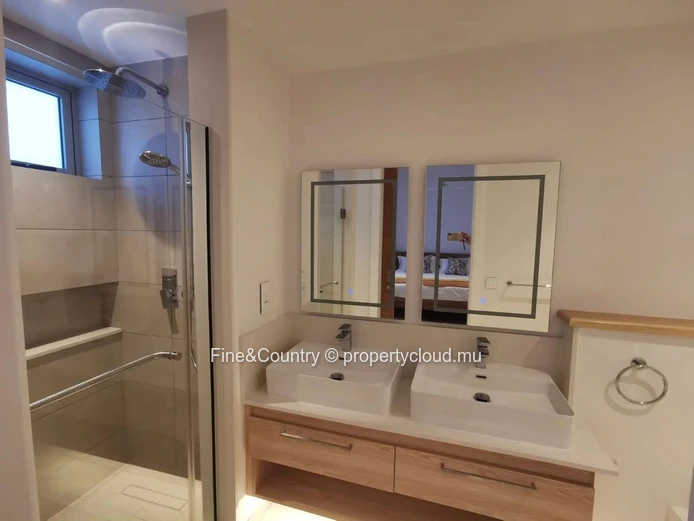 Superbe appartement neuf à louer, pied dans l'eau à Melville, Grand Gaube