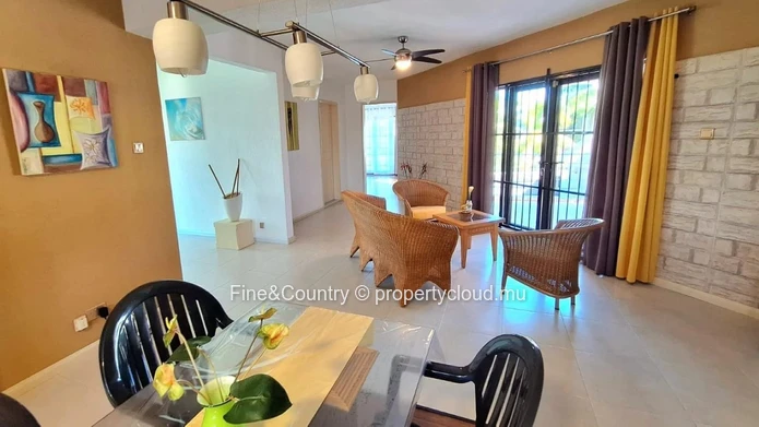 FOR SALE:  Unfurnished home for large family / rental investment