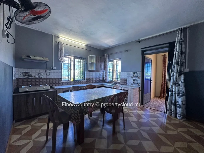 À vendre – Maison avec piscine à Pereybère