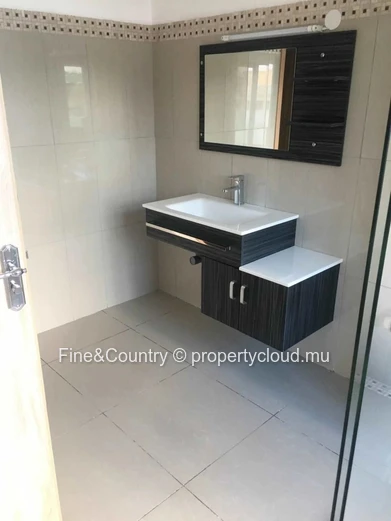 A Vendre Rs 17M Penthhouse Exceptionnel