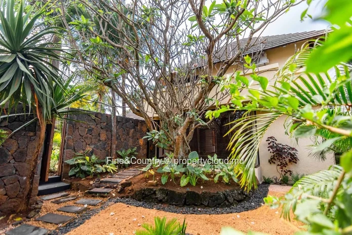 4 Bedroom Villa