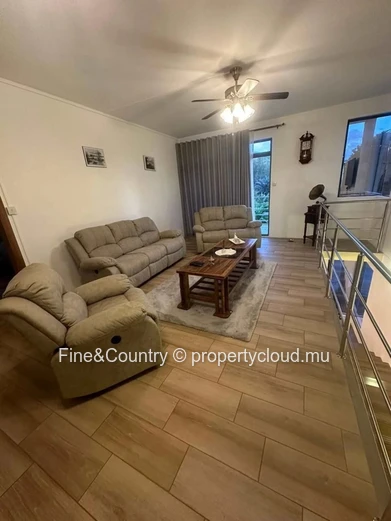 À Vendre- Maison Idéale pour les amoureux de la Nature et des Animaux