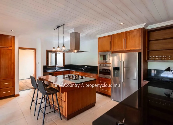 4 Bedroom Villa