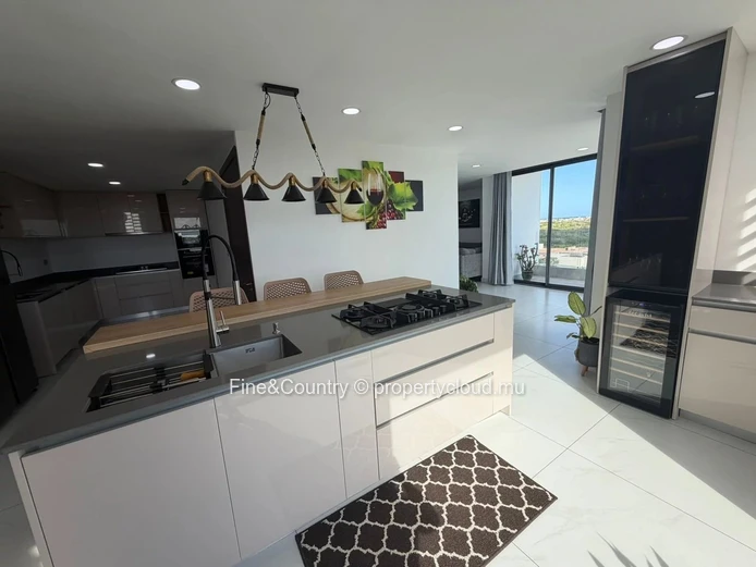 À Vendre- Penthouse d’exception avec rooftop privé et piscine