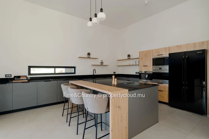 For Sale Magnificent Villa