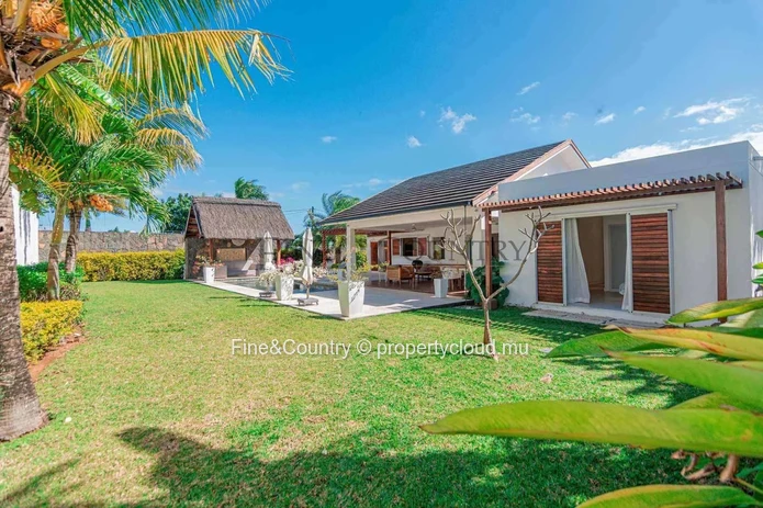 Modern Villa in Secured Residence
