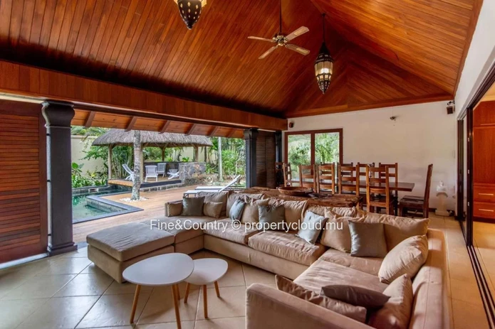 4 Bedroom Villa