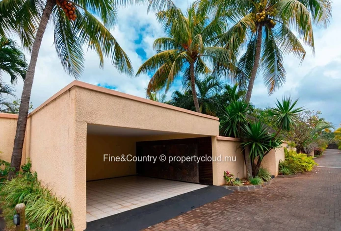 4 Bedroom Villa