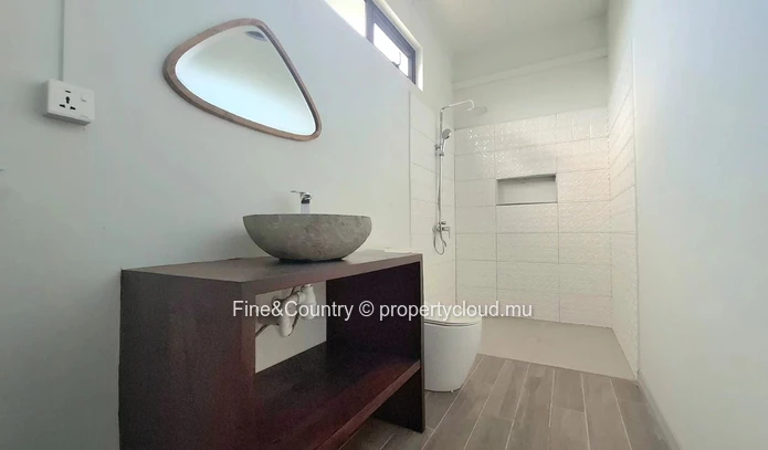 À Vendre – Villa Neuve et Élégante