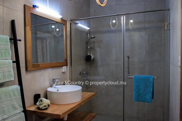 For Sale 3-bedroom Apartment
