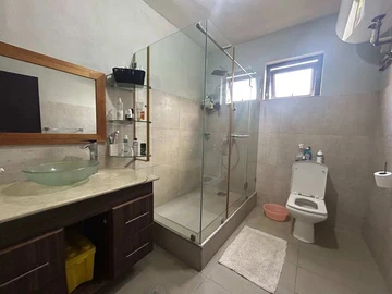 Appartement de 7 Chambres