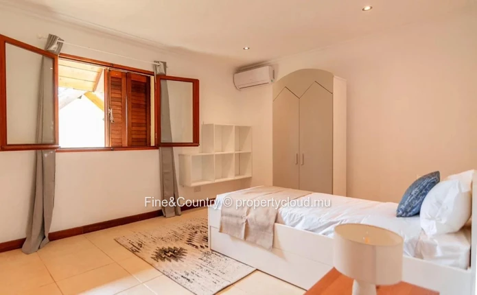 4 Bedroom Villa