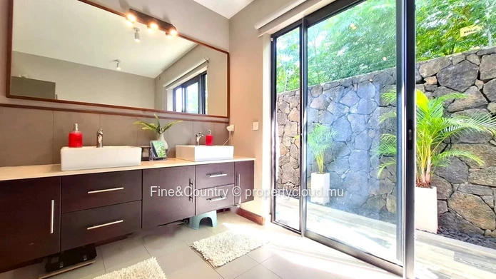 Villa Moderne à Vendre – Profitez d’un Art de Vivre en Plein Air