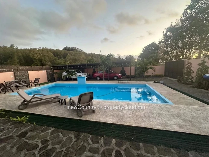 À Vendre- Maison Idéale pour les amoureux de la Nature et des Animaux