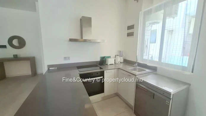 Beachside living - apartment rental