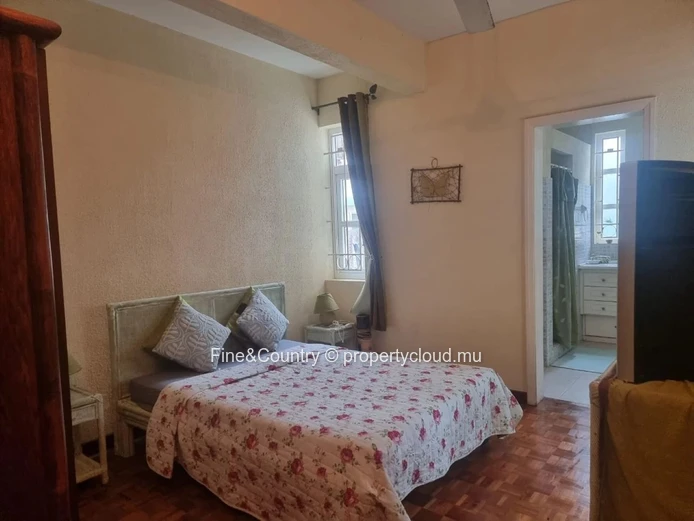 Calodyne – 280 m² Villa with Sea Glimpse | Price: Rs 100,000 / month