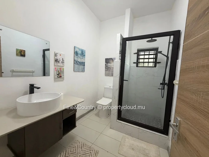 Maison Spacieuse en Location à Bain Boeuf – En Cours de Rénovation