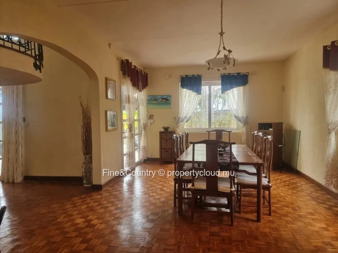 Calodyne – 280 m² Villa with Sea Glimpse | Price: Rs 100,000 / month