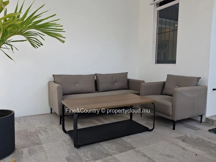 Maison 3 Chambres avec Piscine et Rooftop à Vendre