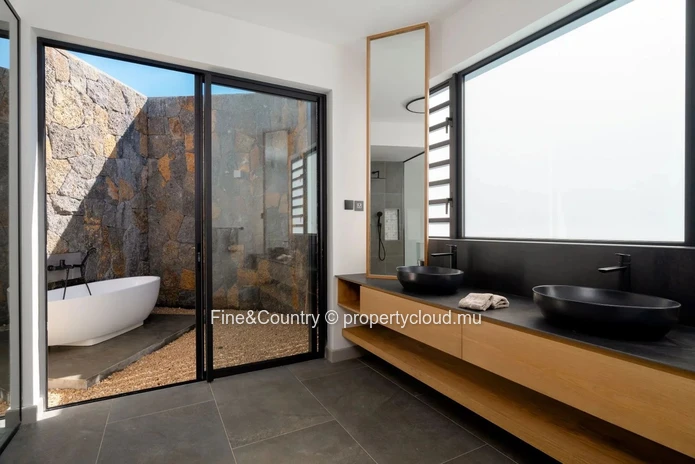 For Sale Magnificent Villa