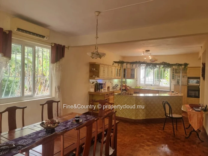 Calodyne – 280 m² Villa with Sea Glimpse | Price: Rs 100,000 / month