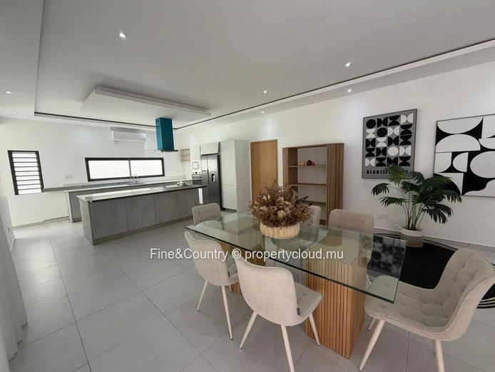 Brand-New 4-Bedroom Villa – Grand Baie