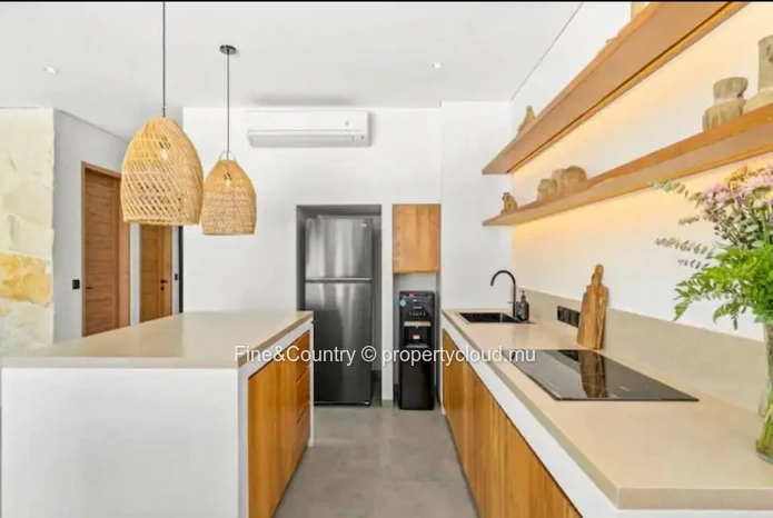 À Vendre — Villas Contemporaines à Bain Boeuf, Rs