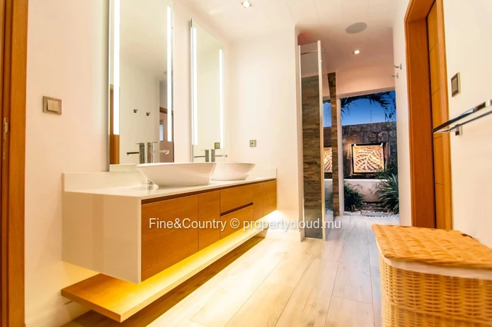 High end villa for sale