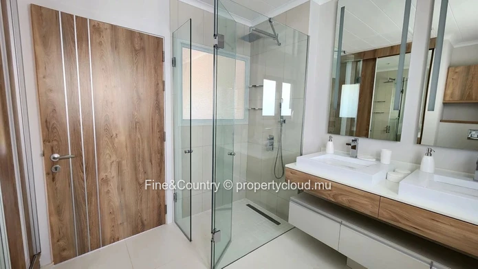Villa 2 chambres + bureau, Cap Malheureux