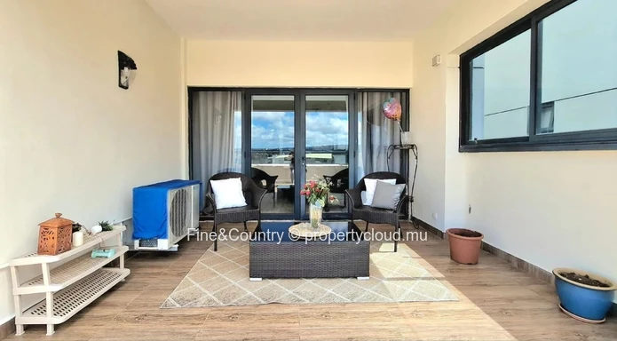 Duplex Penthouse – Montagnes, Bien-être & Commodités en Ville