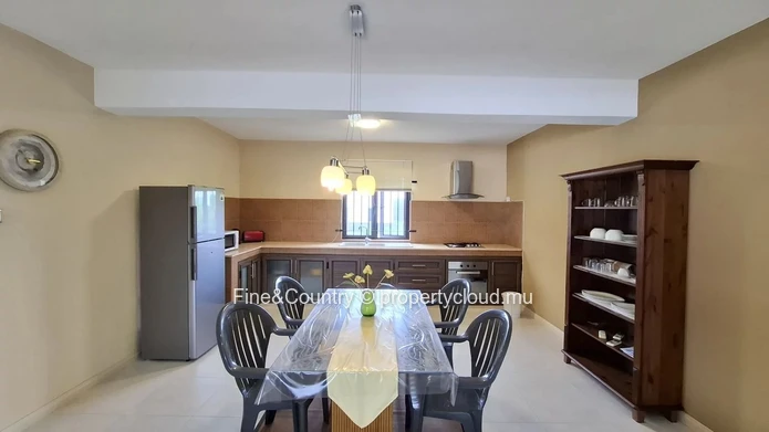 FOR SALE:  Unfurnished home for large family / rental investment