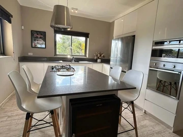 4 Bedroom Villa