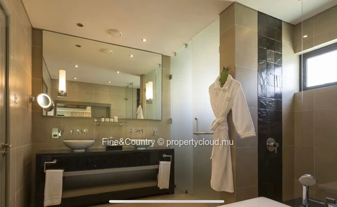 A vendre : Appartement de luxe pieds dans l’eau a Anahita Resort