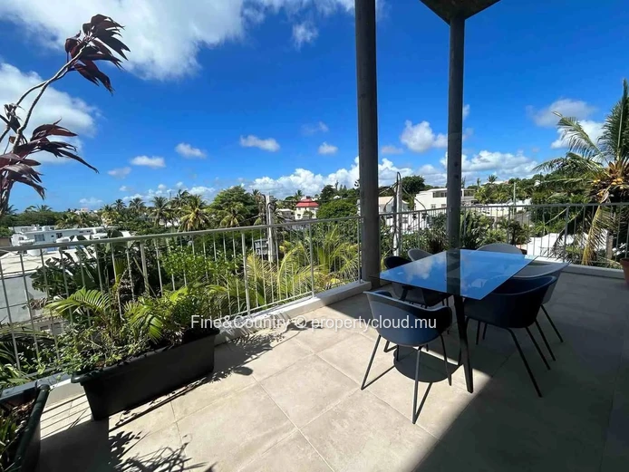 A Louer Appartement à Rs 98000