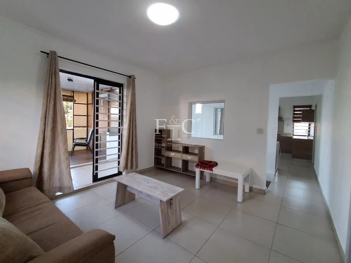 À Louer – Appartement 2 Chambres en Suite avec Piscine à Grand Baie
