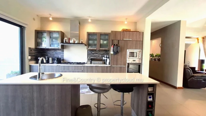 Villa Moderne à Vendre – Profitez d’un Art de Vivre en Plein Air