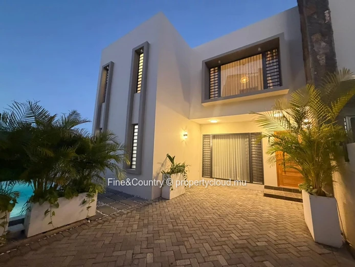 Maison Moderne Neuve à Louer à Pereybère