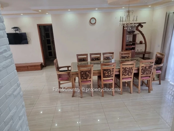 À Louer – VILLA PRESTIGE À PÉREYBÈRE