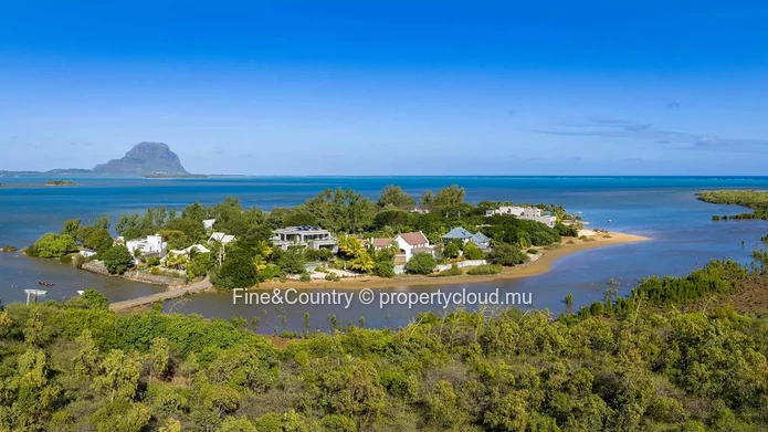 Rare ! Appartement pieds dans l’eau en pleine propriété.