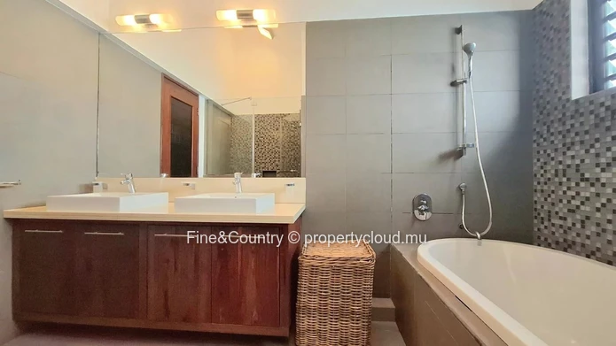 Appartement avec Vue Rivière à Louer – Moka
