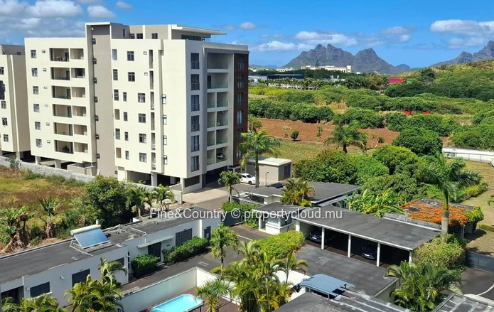 Duplex Penthouse – Montagnes, Bien-être & Commodités en Ville