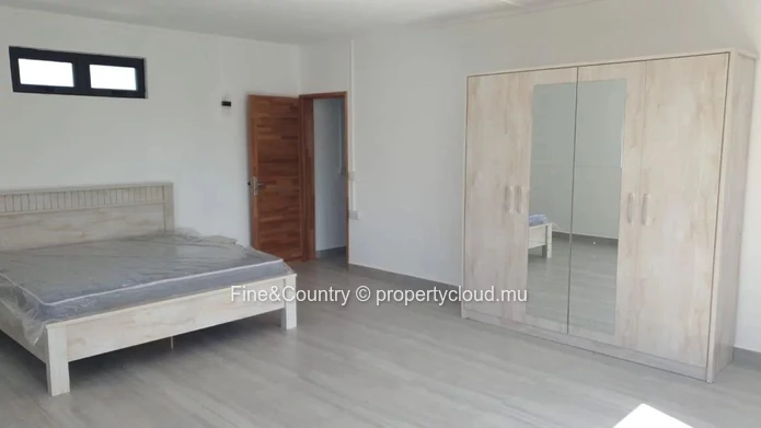 For Sale: Spacious And Modern House