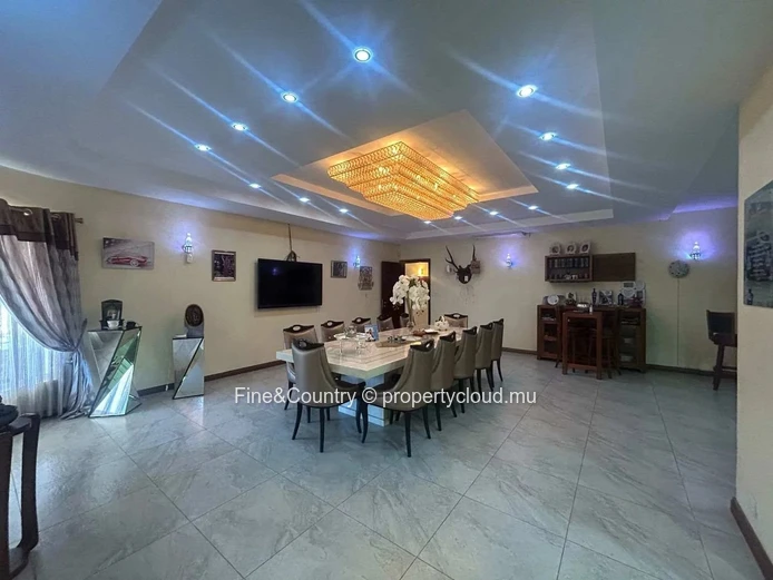 For Sale-Exceptional villa in Pointe Aux Biches