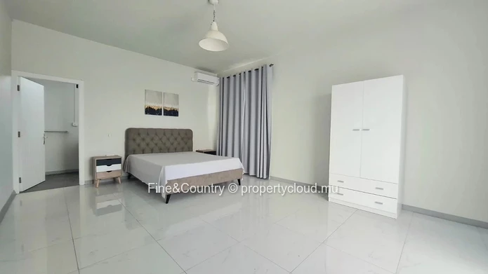 À Vendre – Villa Neuve et Élégante