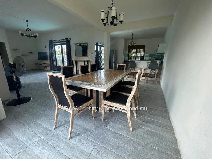 Magnifique Maison Moderne à vendre à Pereybere