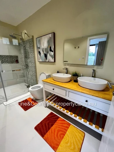 For Rent – Contemporary, Private and Secure Villa in Calodyne