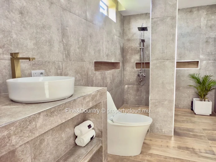 À Vendre- Penthouse d’exception avec rooftop privé et piscine